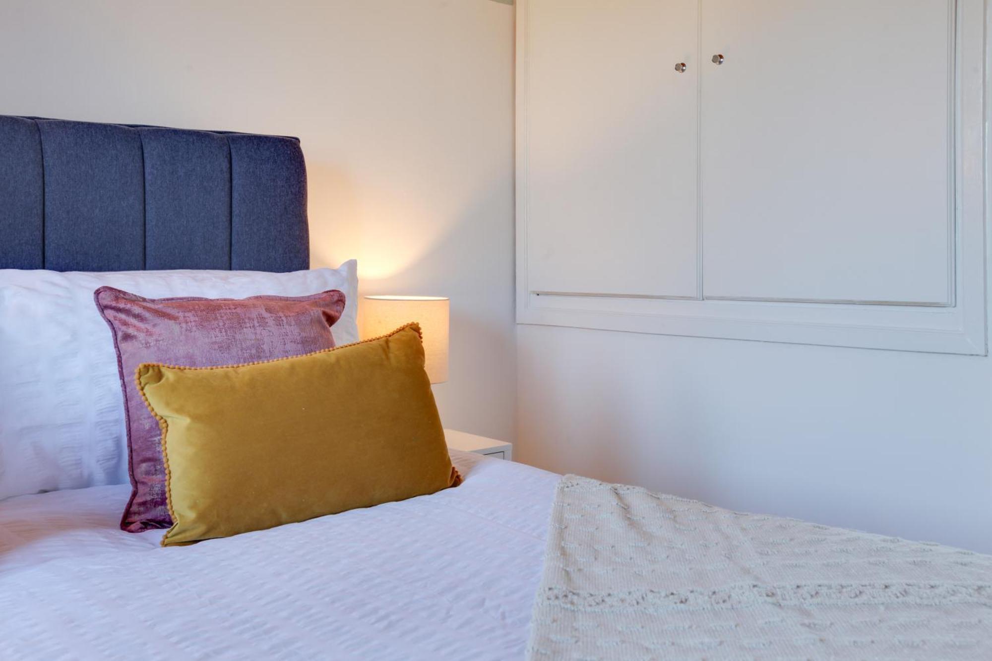 Cosy Two Bedroom House - Chelmsford - Free Parking And Wifi Exteriör bild