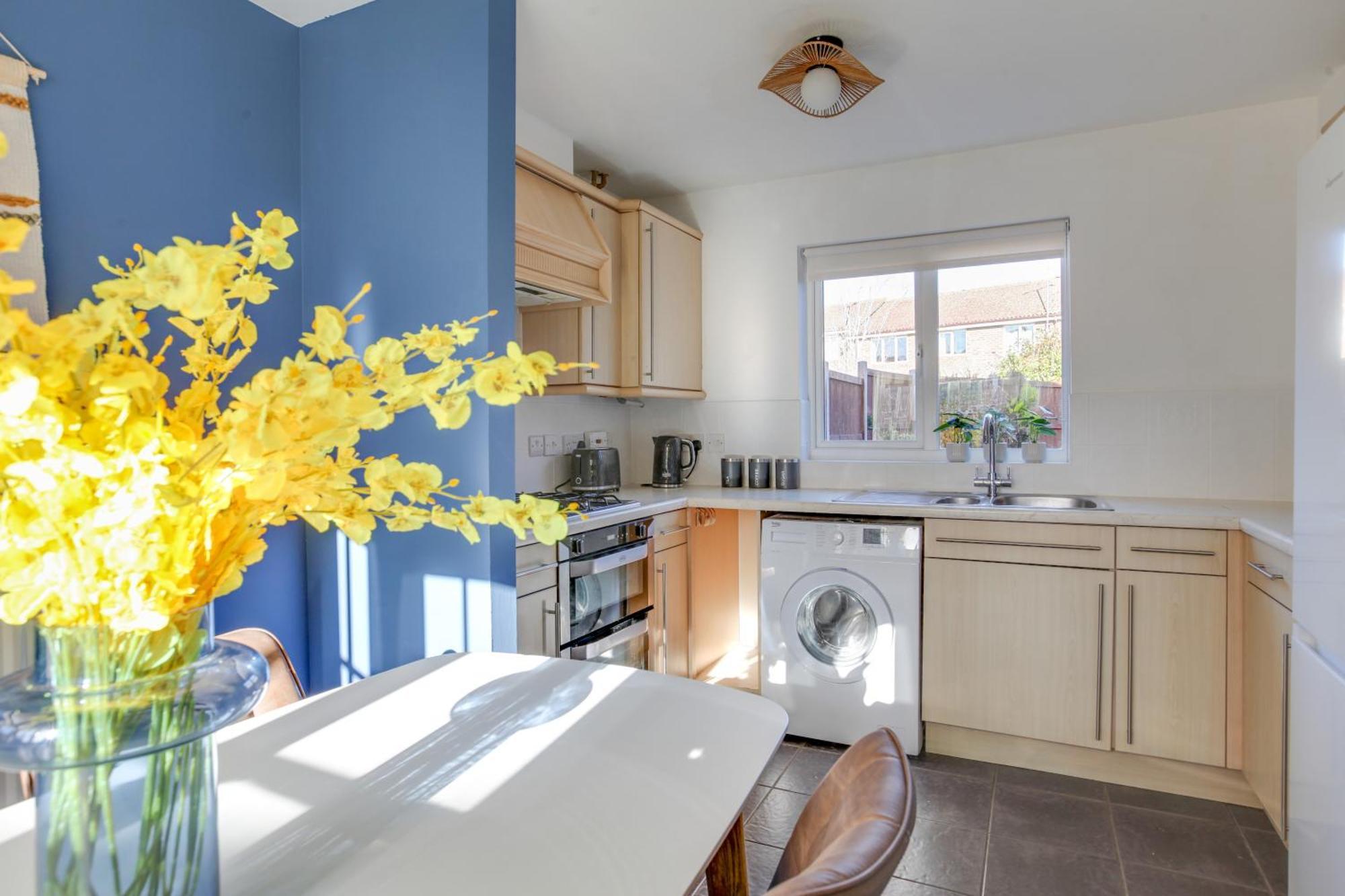 Cosy Two Bedroom House - Chelmsford - Free Parking And Wifi Exteriör bild